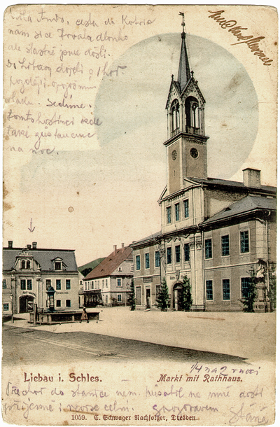 Liebau - Markt mit Rathaus